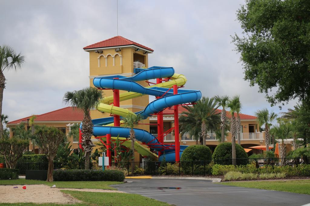 Multi Resorts At Fantasy World Orlando Exterior foto