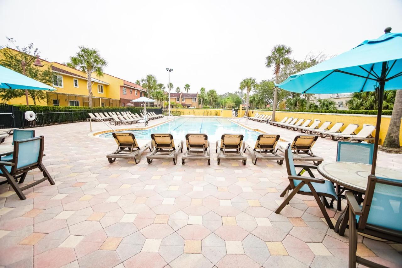 Multi Resorts At Fantasy World Orlando Exterior foto