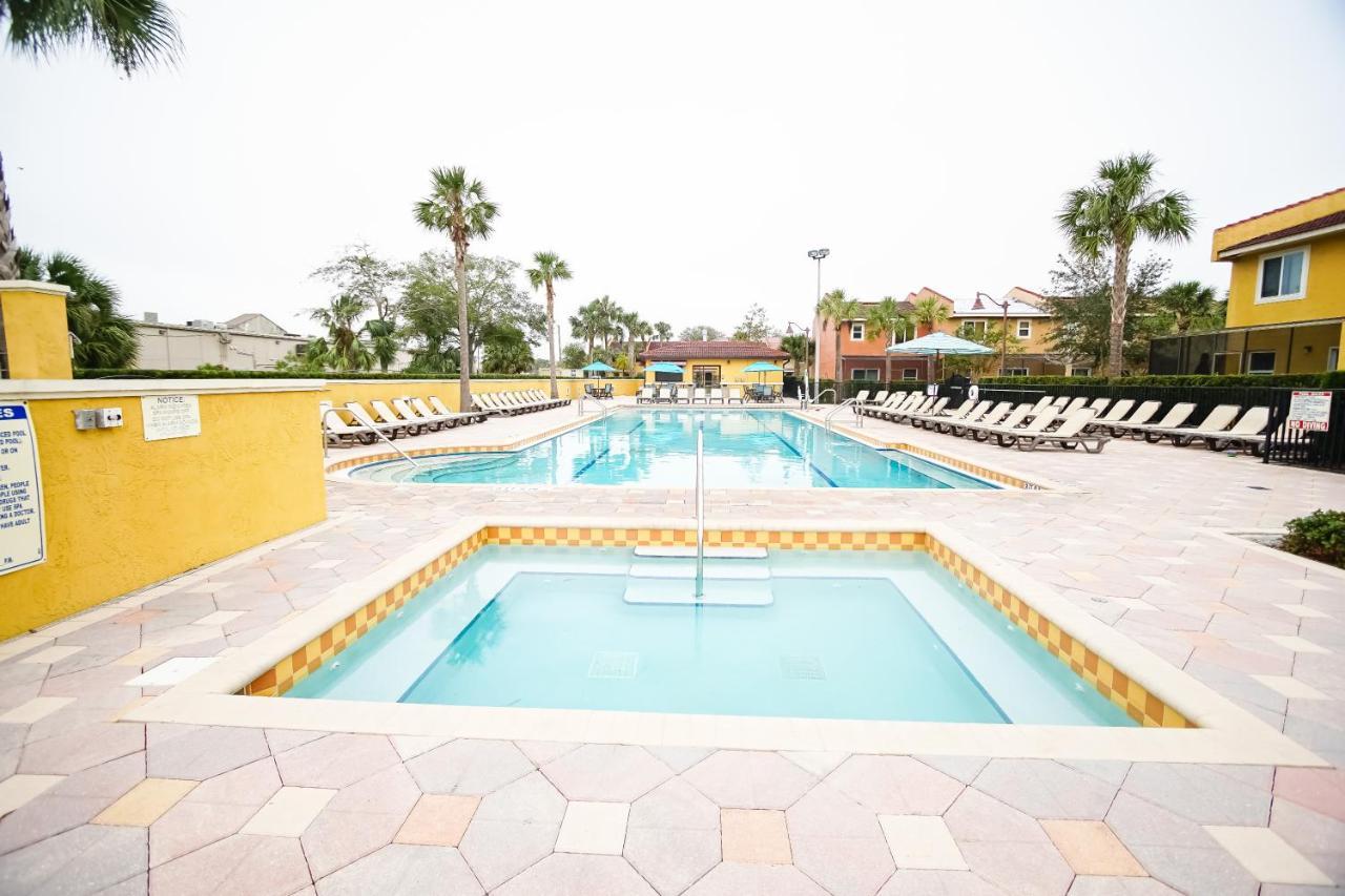 Multi Resorts At Fantasy World Orlando Exterior foto