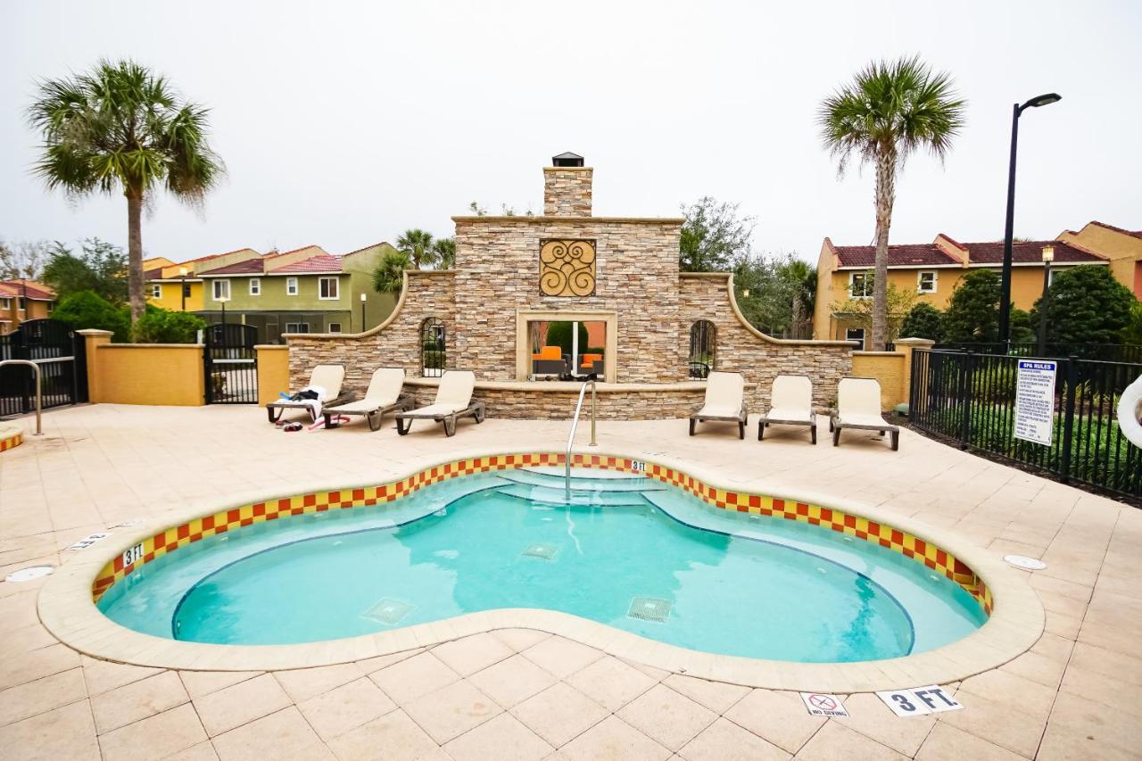 Multi Resorts At Fantasy World Orlando Exterior foto